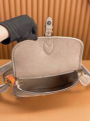 Louis Vuitton M46583 Diane Satchel Bag Tourterelle Beige/Cream Size 24 x 15 x 9 cm - 3