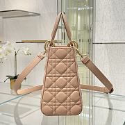 Medium Lady Dior Bag Sand Pink Cannage Lambskin Size 24 x 20 x 11 cm - 3