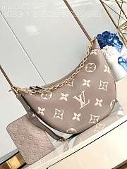 Louis Vuitton M46738 Loop Hobo Gray/Cream Bicolor Size 38 x 26 x 10 cm - 1