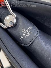 Louis Vuitton M23078 Coussin BB Bag Black Size 21 x 16 x 7 cm - 3