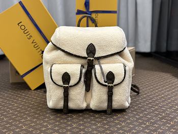 Louis Vuitton M23384 LV Ski Backpack Cream/Brown Shearling Size 31 x 31 x 17 cm
