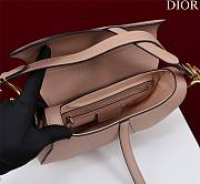 Dior Saddle Bag With Strap Blush Grained Calfskin Size 25.5 x 20 x 6.5 cm - 2