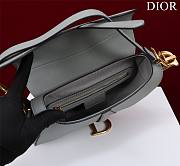 Dior Saddle Bag With Strap Stone Gray Calfskin Size 25.5 x 20 x 6.5 cm - 4
