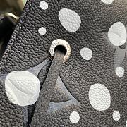 Louis Vuitton M21753 LV x YK Néonoé MM Black&White Size 26 x 26 x 17.5 cm - 5