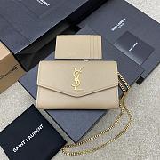 YSL Uptown Chain Wallet In Grain De Poudre Embossed Leather Beige Size 19x12x3 cm - 1