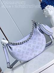 Louis Vuitton M22959 Baia PM Bag Light Lilac Size 26 x 17 x 7.5 cm - 1