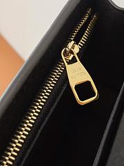 Louis Vuitton M68746 Dauphine Chain Wallet Monogram Size 18.5 x 12 x 5 cm - 2