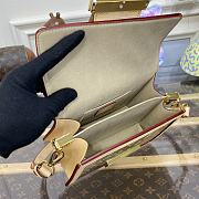 Louis Vuitton M22826 Mini Dauphine Bag Beige Size 20 x 15 x 9 cm - 4