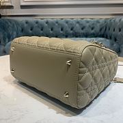 Medium Lady Dior Bag Sand-Colored Cannage Lambskin Size 24 x 20 x 11 cm - 4