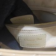 Medium Lady Dior Bag Sand-Colored Cannage Lambskin Size 24 x 20 x 11 cm - 3