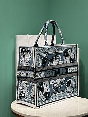 Large Dior Book Tote Denim Blue Multicolor Butterfly Bandana Embroidery Size 42 x 35 x 18.5 cm - 5