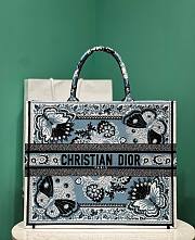 Large Dior Book Tote Denim Blue Multicolor Butterfly Bandana Embroidery Size 42 x 35 x 18.5 cm - 1