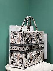 Large Dior Book Tote Beige Multicolor Butterfly Bandana Embroidery Size 42 x 35 x 18.5 cm - 5