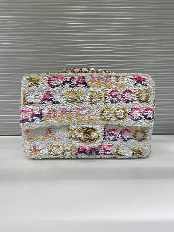 Chanel Small Flap Bag AS4561 Size 14 × 21 × 8 cm