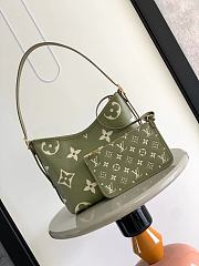 Louis Vuitton M46672 CarryAll PM Bag Light Khaki/Cream Size 29.5 x 24 x 12 cm - 5