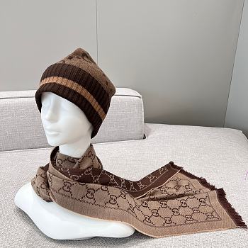 Gucci GG Jacquard Knitted Scarf 133483 Brown