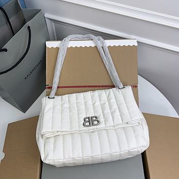 Balenciaga Women's Monaco Medium Chain Bag Quilted In Off White Size 32.5 x 22 x 10 cm