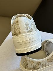 Walk'N'Dior Platform Sneaker White and Gold-Tone Toile de Jouy Mexico Embroidered Cotton with Metallic Thread - 2