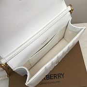 Burberry Lola Clutch White Size 20 x 5 x 12cm - 4