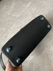 Louis Vuitton M54663 Capucines MM Bag Black Size 31.5 x 20 x 11 cm - 4