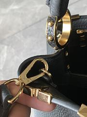 Louis Vuitton M54663 Capucines MM Bag Black Size 31.5 x 20 x 11 cm - 3