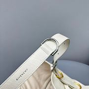 Givenchy Medium Voyou Bag In Leather Ivory Size 37x32x6.5 cm - 3