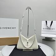 Givenchy Small Cut Out Bag In Shiny Leather With Chain Ivory Size 29x24x5.5 cm - 1