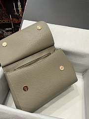 D&G Medium Dauphine Leather Silicy Bag Grey Size 26 x 21 x 12 cm - 5