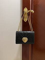 D&G Medium Devotion Bag In Quilted Nappa Leather Black Size 14.5 x 21 x 3 cm - 1