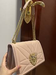 D&G Medium Devotion Bag In Quilted Nappa Leather Pale Pink Size 14.5 x 21 x 3 cm - 4