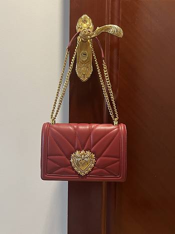 D&G Medium Devotion Bag In Quilted Nappa Leather Red Size 14.5 x 21 x 3 cm