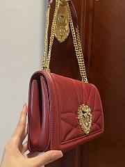 D&G Medium Devotion Bag In Quilted Nappa Leather Red Size 14.5 x 21 x 3 cm - 5