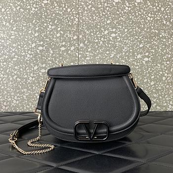 Valentino Vsling Shoulder Bag In Grainy Calfskin Black Size 22x15x5 cm