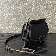 Valentino Vsling Shoulder Bag In Grainy Calfskin Black Size 22x15x5 cm - 3