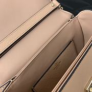 Valentino Vsling Shoulder Bag In Grainy Calfskin Rose Size 22x15x5 cm - 5