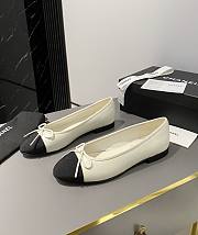 Chanel Ballet Flats G02819 Ivory & Black - 3