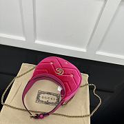Gucci GG Marmont Half-Moon-Shaped Mini Bag 770983 Pink Velvet Size 21x16x5 cm - 5