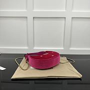 Gucci GG Marmont Half-Moon-Shaped Mini Bag 770983 Pink Velvet Size 21x16x5 cm - 3