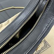 Gucci GG Marmont Half-Moon-Shaped Mini Bag 770983 Black Velvet Size 21x16x5 cm - 2