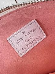 Louis Vuitton M23617 LV Ski Coussin BB Size 21 x 16 x 7 cm - 5
