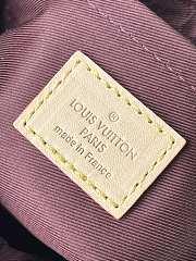 Louis Vuitton M46828 Croissant MM Monogram Size 25 x 15 x 5 cm - 3