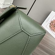 Loewe Mini Puzzle Bag In Classic Calfskin Green Size 18X12.5X8 cm - 3