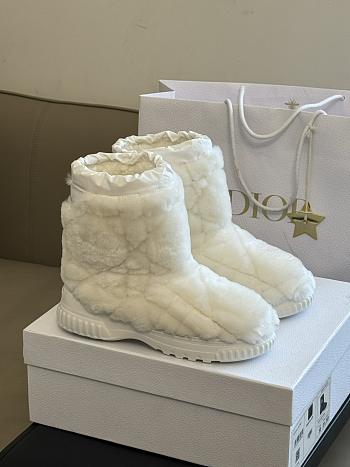 Dior Frost Ankle Boot White Shearling Embroidered with Cannage Motif