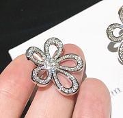Van Cleef & Arpels Flowerlace Earrings - 6