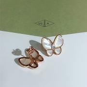 Van Cleef & Arpels Two Butterfly Earrings White - 3