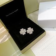 Van Cleef & Arpels Cosmos Earrings Small Model Silver - 1