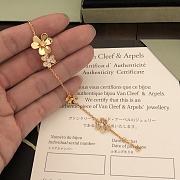 Van Cleef & Arpels Frivole bracelet 5 Flowers Gold - 2