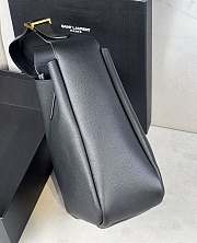 YSL Le 5 À 7 Supple Small In Grained Leather 713938 Black Size 23 X 22 X 8.5 CM - 5