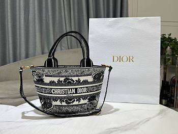 Dior Hat Basket Bag White and Black Butterfly Bandana Embroidery Size 27 x 20 x 8 cm