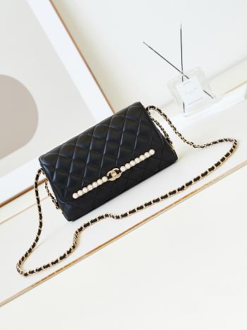 Chanel Flap Bag AS4452 Black Lambskin Imitation Pearls Size 17 × 25 × 5 cm